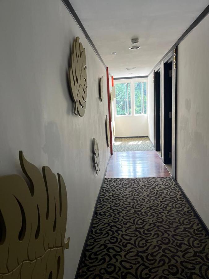 One Enigma Hotel Куала-Лумпур Экстерьер фото