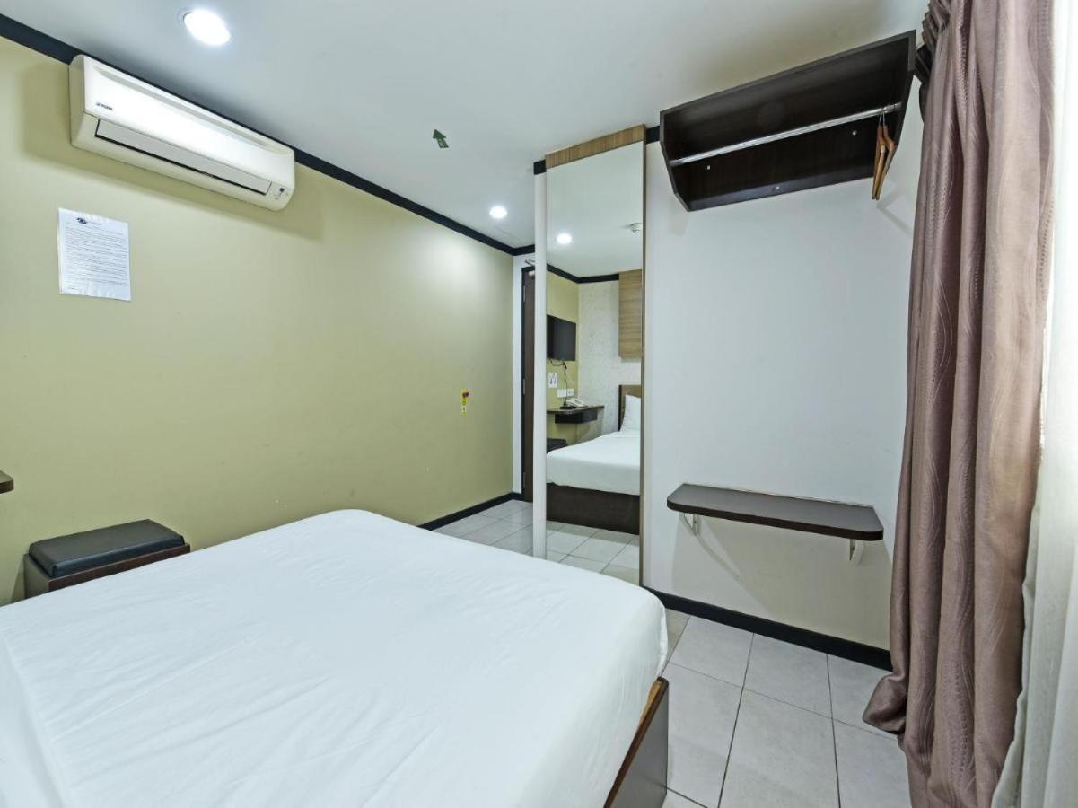 One Enigma Hotel Куала-Лумпур Экстерьер фото