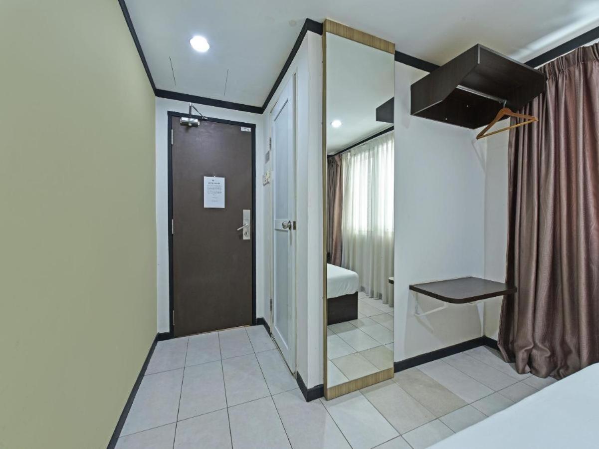 One Enigma Hotel Куала-Лумпур Экстерьер фото