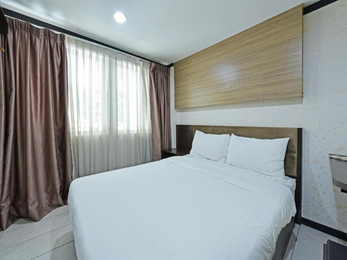 One Enigma Hotel Куала-Лумпур Экстерьер фото